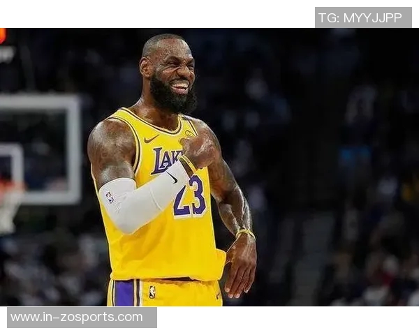 里夫斯称詹姆斯回归将提升全队表现他是无可替代的全能组织者 里夫斯称詹姆斯回归将提升全队表现他是无可替代的全能组织者